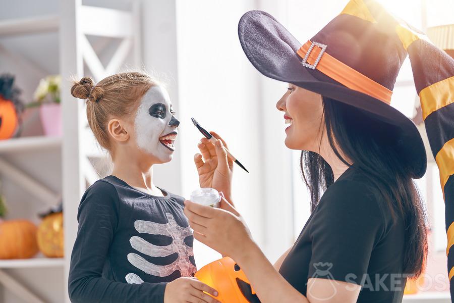 Halloween-Kostüm und Make-up