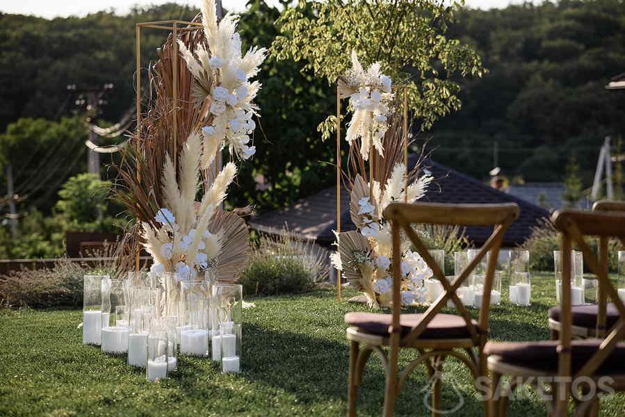 Dekorationen für eine Hochzeit im Freien – eine rustikale oder Boho-Hochzeit im Freien