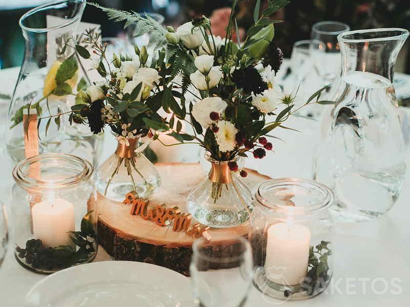 Kerzenhalter im Glas - Hochzeitsdekoration im rustikalen und Boho-Stil