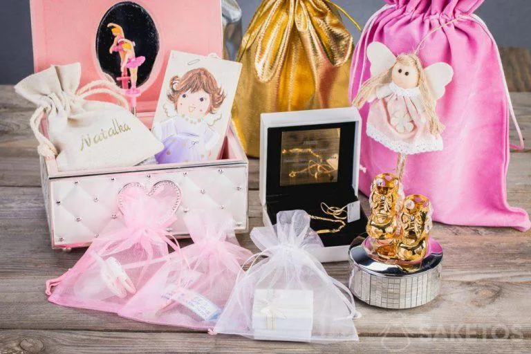 Organzabeutel eignen sich hervorragend als Geschenkverpackung für die Taufe.